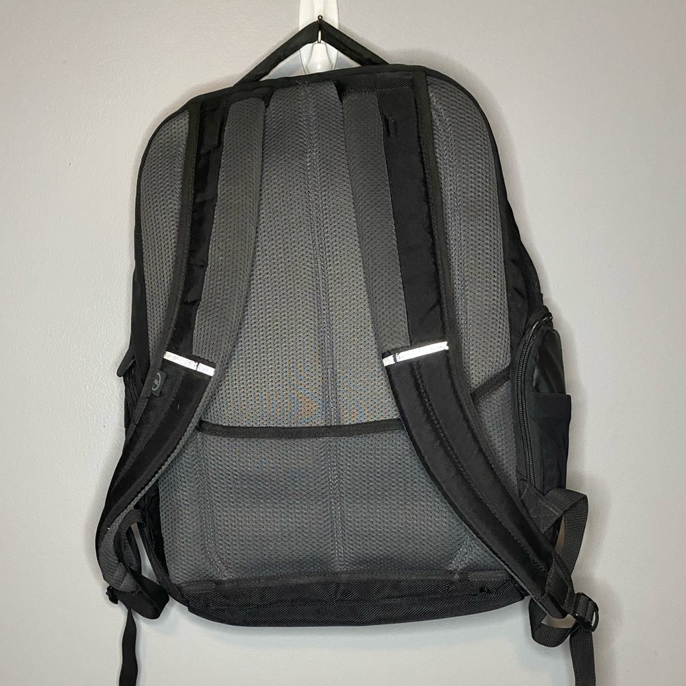 Dell Backpack - image 2